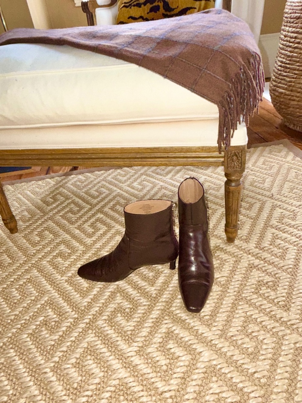 MADEWELL Dimes Kitten Heel Booties in Chocolate Leather ~ 5 M - Picture 12 of 13